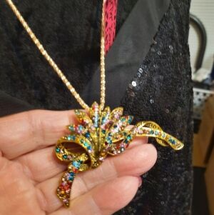 New Gold Multicolor Bow Necklace And Brooch